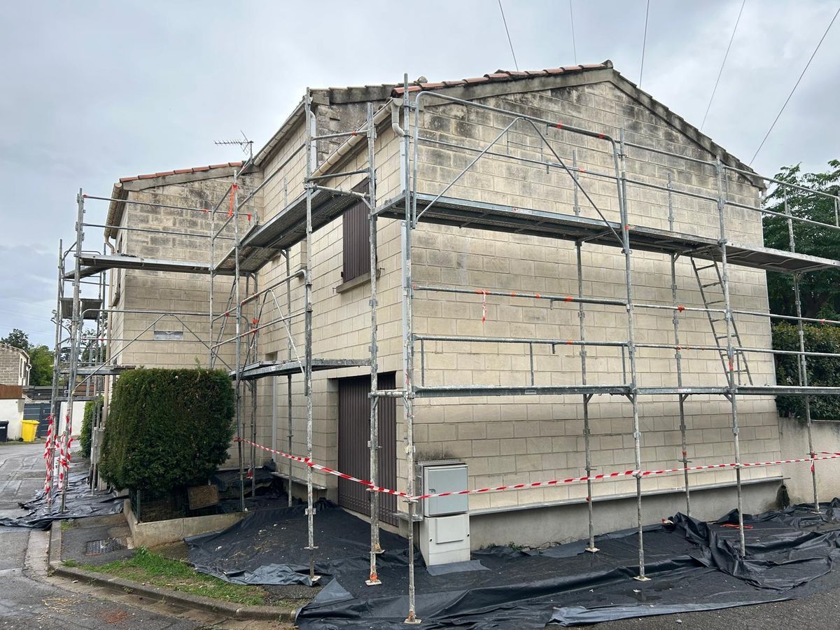 Ravalement de façade en Vaucluse